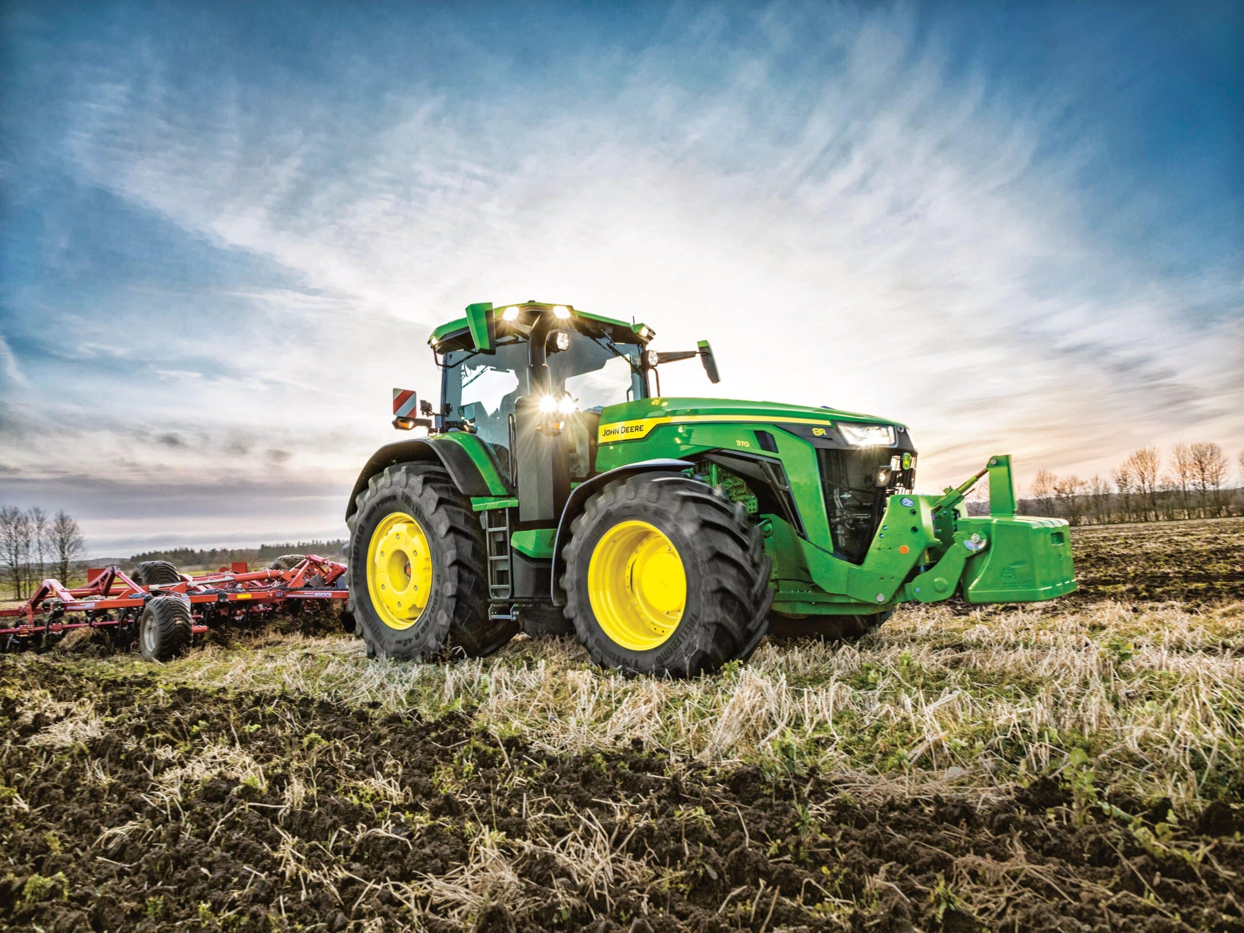 8R Traktor im Einsatz John Deere 8R