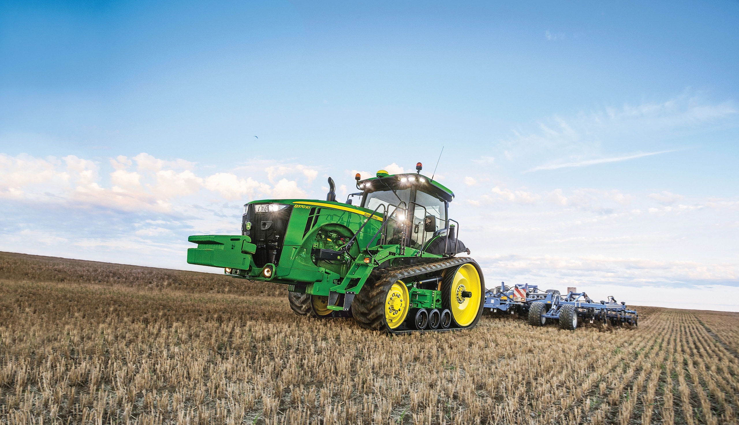 John Deere 8RT John Deere 8RT