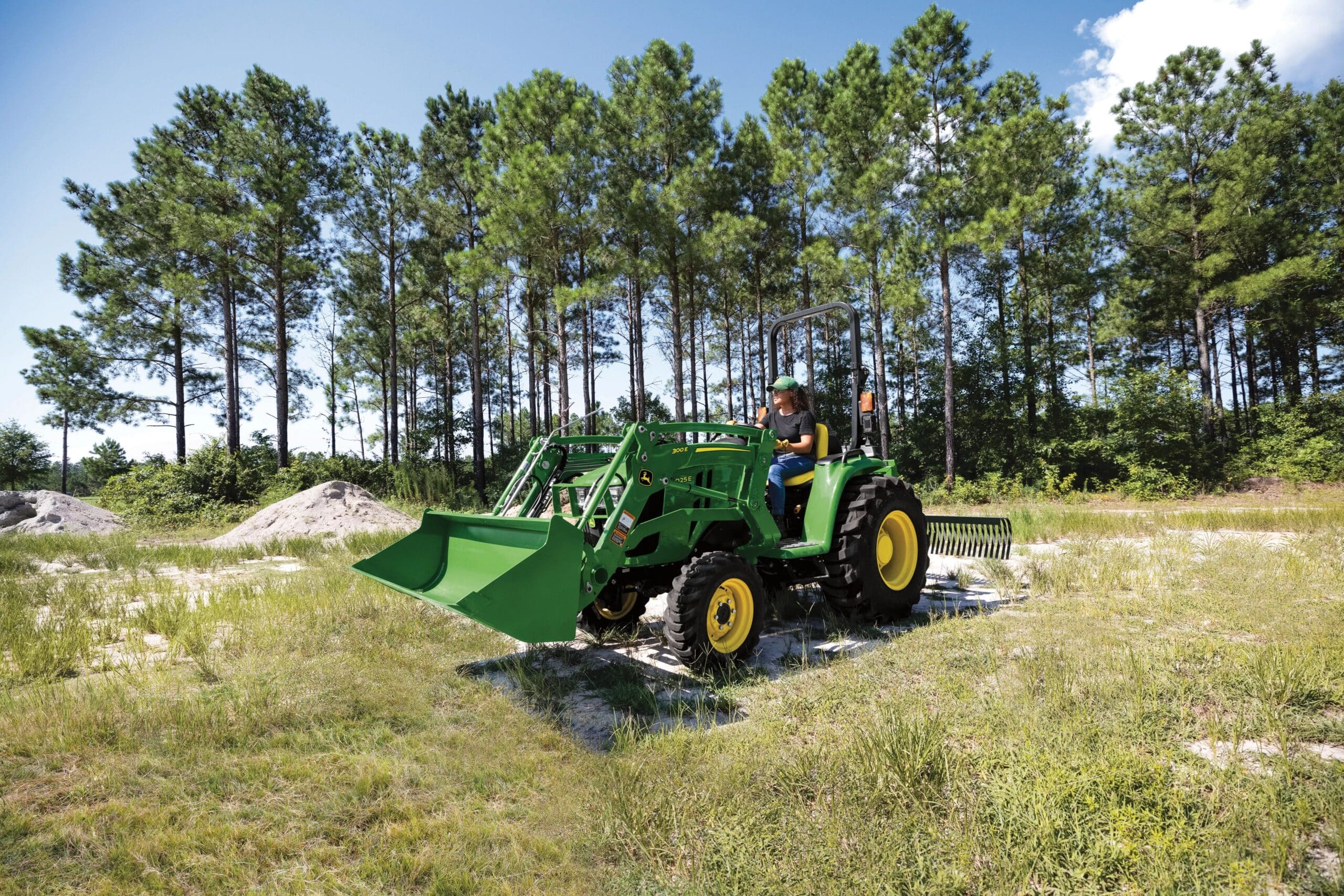 John Deere 3025E