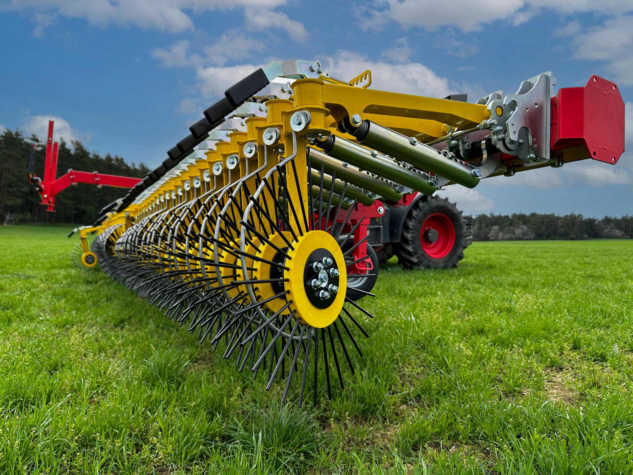 APV Rollstriegel Rollstriegel im Lagerhaus TechnikCenter