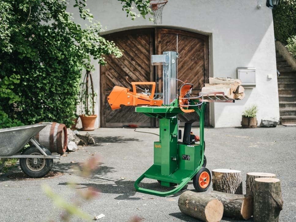 holzspalter-elektrisch-spaltaxt-posch-lei4621-967×725 Hackstriegel im Lagerhaus TechnikCenter