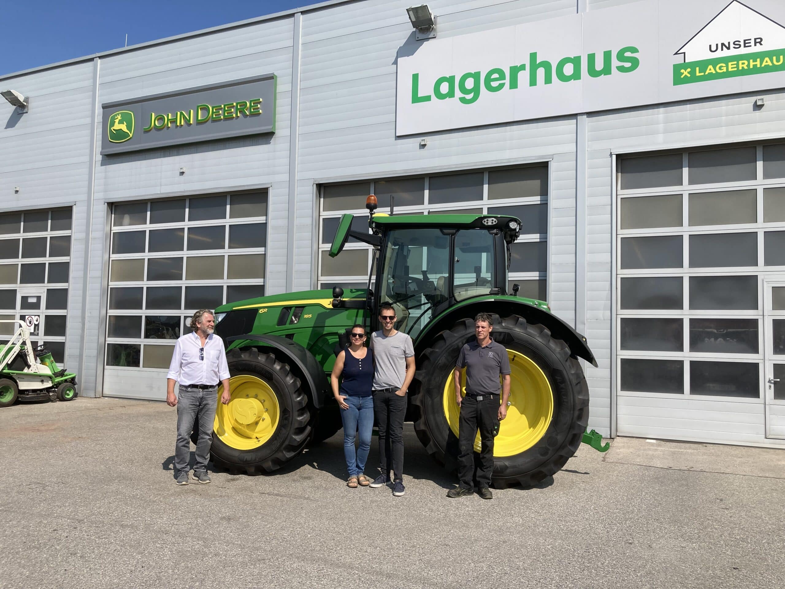 John Deere 6R185 für den Biohof Metzker