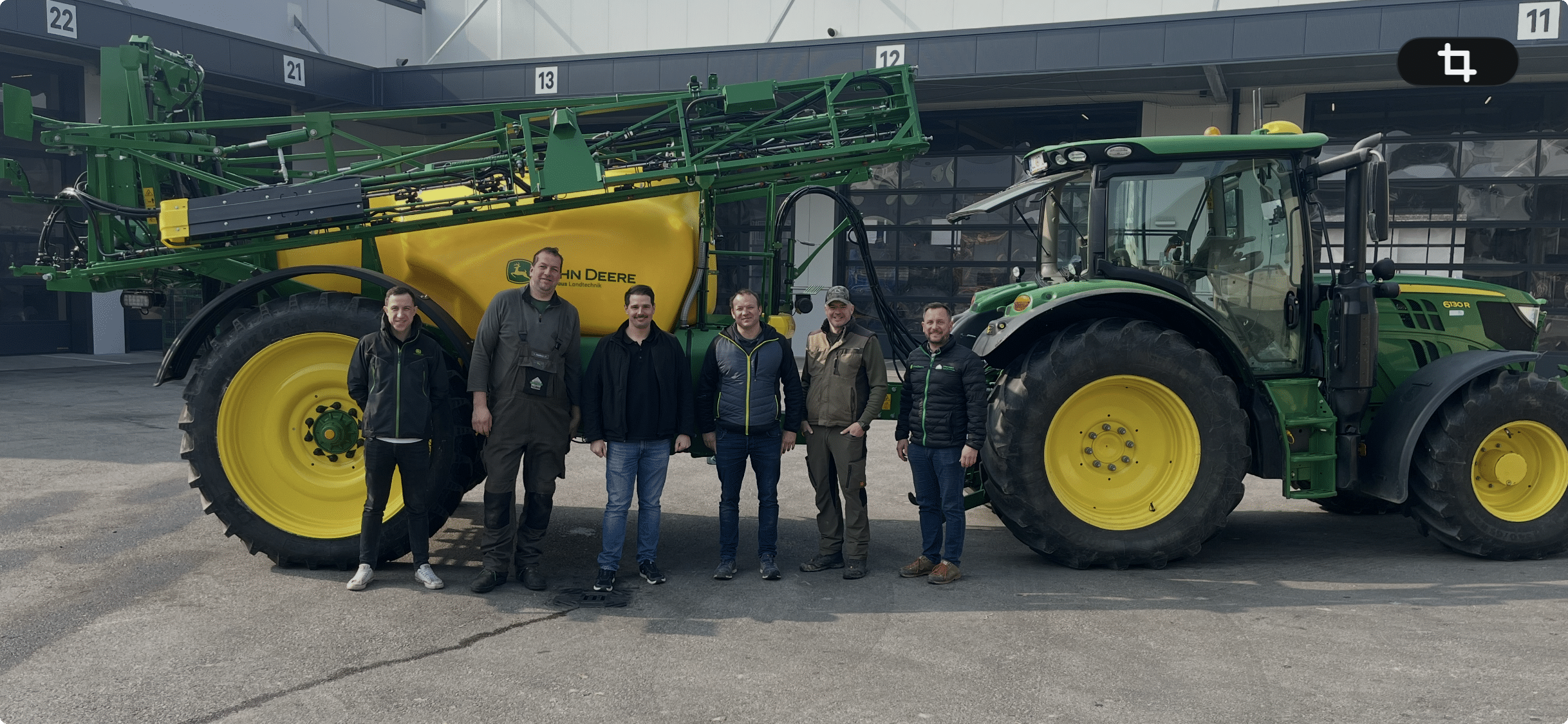 Übergabe einer neuen John Deere Feldspritze R740i